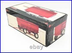 1/16 International Harvester McCormick Flare Box Wagon, Precision Series