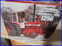 1/16 International Harvester Turbo 1256 Tractor With Cab, 50th Anniversary