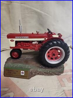 1/16 Scale Farmall 560 Tractor Sculptured Base Five Plow Tractor 1958 1963