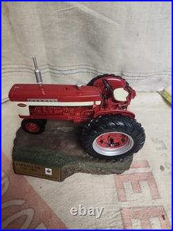 1/16 Scale Farmall 560 Tractor Sculptured Base Five Plow Tractor 1958 1963