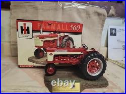 1/16 Scale Farmall 560 Tractor Sculptured Base Five Plow Tractor 1958 1963