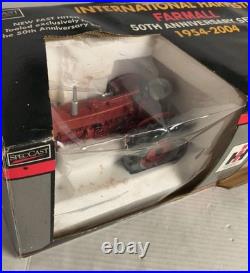1/16 SpecCast FARMALL International Harvester 300/400 50th ANNIVERSARY TRACTOR