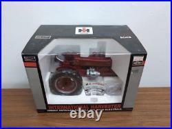 1/16 SpecCast Farm Toy International Harvester Farmall 400 with Electrall