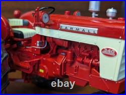 1/16 SpecCast Farmall 340 Gas Tractor withnarrow Front NOS international harvester