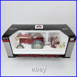1/16 SpecCast International Harvester 340 Utility Tractor w 251 Planter