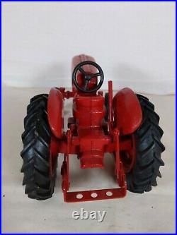1/16 Toy International Harvester 300 Utility Tractor Custom