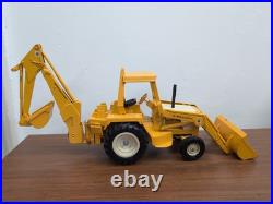 1/16 Toy International Harvester Tractor Loader Backhoe