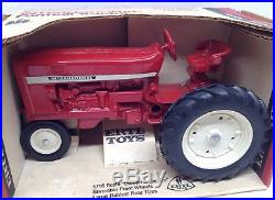 1/16 Vintage IH International Harvester Farmall 544 Tractor ERTL Hard to Find