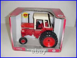 1/16 Vintage International 1486 Red Power Tractor WithDuals by ERTL WithOriginal Box