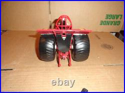 1/16 international. Hot rod pulling tractor parts