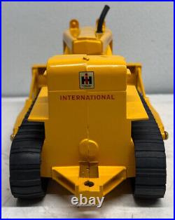 1/24 IH International TD-25 Top Light Crawler Dozer Tractor DieCast by ERTL