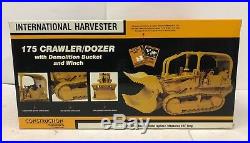 1/25 IH International 175 Crawler Dozer Tractor Bucket & Winch by 1st First Gear