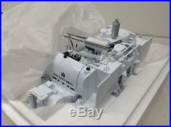 1/25 IH International TD-25 Crawler Tractor with Side Boom by 1st First Gear
