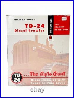 1/25 TD-24 Diesel Crawler With Superior Pipe Layer International Harvester
