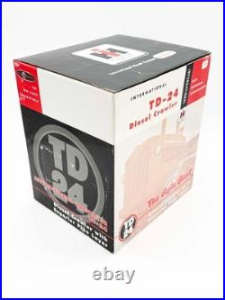 1/25 TD-24 Diesel Crawler With Superior Pipe Layer International Harvester