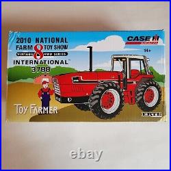 1/32 2010 National Farm Toy Show International 3788 Toy Tractor Ertl 14777A