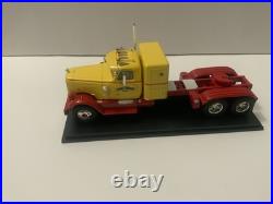 1/43 1955 International Harvester RDF-405 Tractor / Truck NEO096838