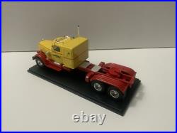1/43 1955 International Harvester RDF-405 Tractor / Truck NEO096838