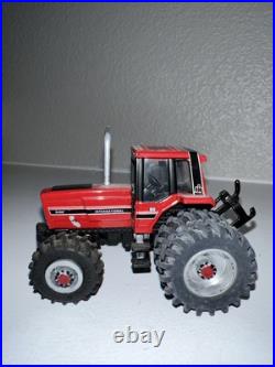 1/64 International Harvester 5488 Tractor W Duals 44375