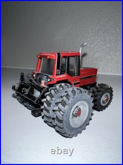 1/64 International Harvester 5488 Tractor W Duals 44375