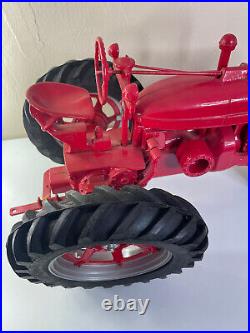 1/8 Scale Mccormick-Deering Farmall M International Harvester Die Cast Tractor
