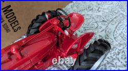 1/8 Scale Mccormick-Deering Farmall M International Harvester Tractor withfenders