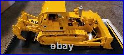 2002 First Gear International Harvester TD-25 Crawler/Ripper ROPS 125