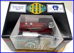 2003 ERTL Pa. Farm Show International Harvester 450 Farmall Tractor 1/16 Scale 2003 ERTL Pa. Farm Show International Harvester 450 Farmall Tractor 1/16 Scale