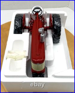 2003 ERTL Pa. Farm Show International Harvester 450 Farmall Tractor 1/16 Scale 2003 ERTL Pa. Farm Show International Harvester 450 Farmall Tractor 1/16 Scale