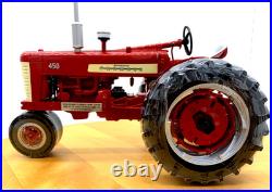 2003 ERTL Pa. Farm Show International Harvester 450 Farmall Tractor 1/16 Scale 2003 ERTL Pa. Farm Show International Harvester 450 Farmall Tractor 1/16 Scale