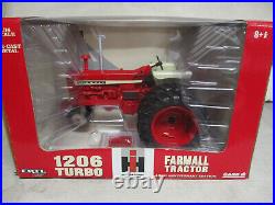 (2005) IH Farmall 1206 Toy Tractor 40th Anniversary 1/16 Scale, NIB