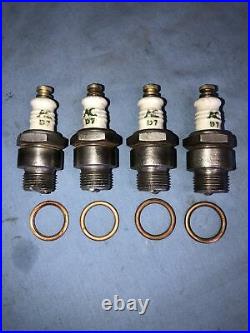 4 AC IHC Truck Tractor D7 Vintage Antique Spark Plugs 18mm Threads 1920 1950s