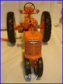A Franklin mint of a scale model of a International Harvester MODEL H, Tractor