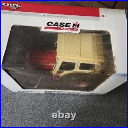 Case 1/16 International Harvester 1066 Tractor Ertl # 14483 Dealer Edition