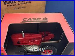 Case IH Farmall 400 Tractor Special Edition Joseph Ertl Die-cast HUGE 1/8 Scale