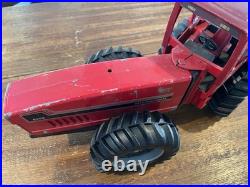 Case International Toy Harvester Red Truck Tractor 6388 1/16 Vintage 1984