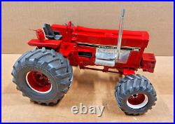 Custom Ertl International IH 1586 1/16 Tractor FWA, 3 pt, Terra Tires, Exhaust