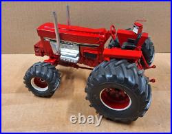Custom Ertl International IH 1586 1/16 Tractor FWA, 3 pt, Terra Tires, Exhaust