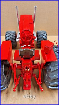 Custom Ertl International IH 1586 1/16 Tractor FWA, 3 pt, Terra Tires, Exhaust