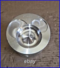 D407 DT407 Piston 670294C1-856, 1026, 1256 NOS International harvester Piston