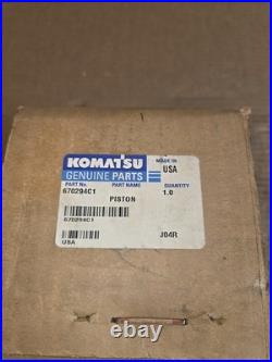 D407 DT407 Piston 670294C1-856, 1026, 1256 NOS International harvester Piston