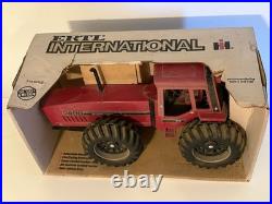 ERTL 116 International Harvester 7488 2+2 NIB #467