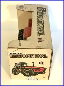 ERTL 116 International Harvester 7488 2+2 NIB #467