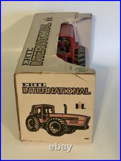 ERTL 116 International Harvester 7488 2+2 NIB #467