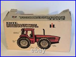ERTL 116 International Harvester 7488 2+2 NIB #467