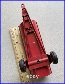 ERTL 1/16 IH International Harvester 1586 tractor with duals, 4 Implements 1980's