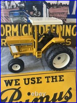 ERTL 1/16 INTERNATIONAL 1086 TRACTOR Industrial Custom
