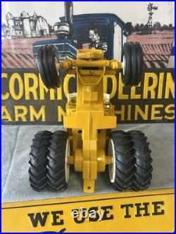 ERTL 1/16 INTERNATIONAL 1086 TRACTOR Industrial Custom