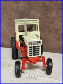 ERTL 1/16 International Harvester Farmall 1066 5 Millionth Tractor Cab Diecast