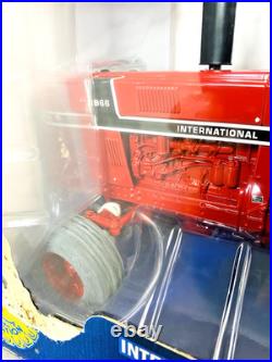 ERTL 1/16 Scale International-Harvester 966 Die-Cast FFA Tractor Tomy Damage box